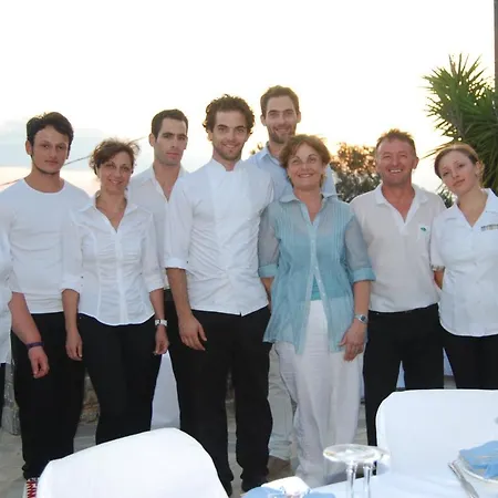 Marmari Bay Hotell